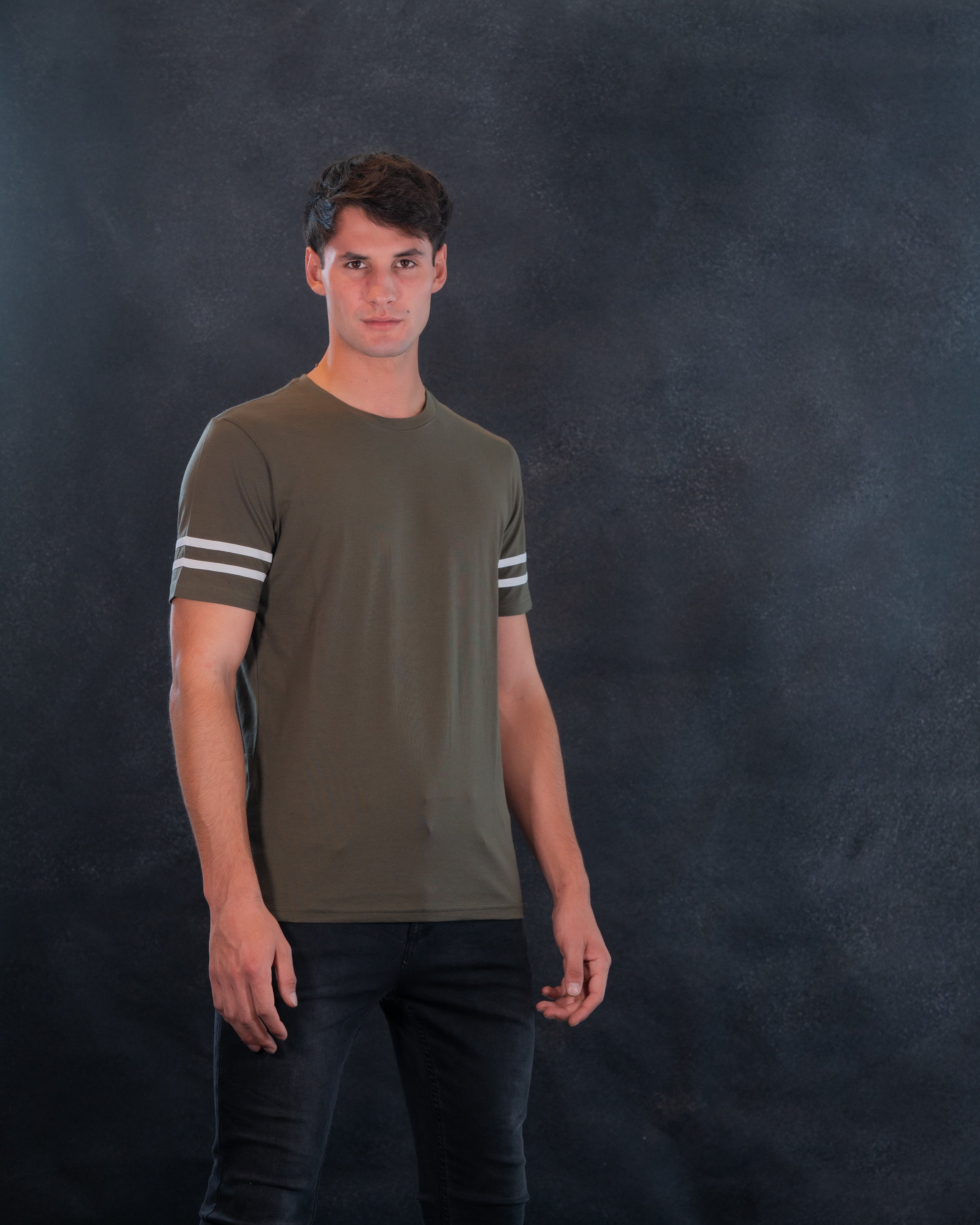 Polera Angers Oliva Oscuro